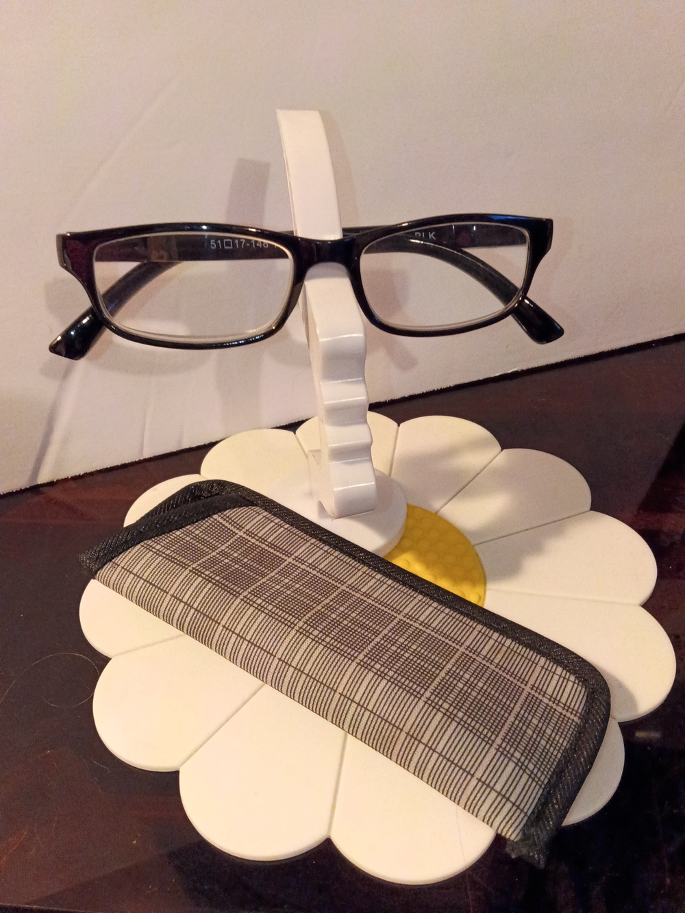 Cartman +3.25 Reading Glasses Black Frames w/ Plaid Case NWOT